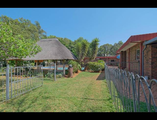 5 BEDROOM HOUSE FOR SALE IN MURRAYFIELD